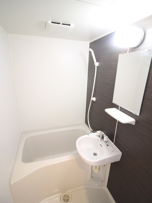 物件内観写真10　(バス／シャワールーム等)