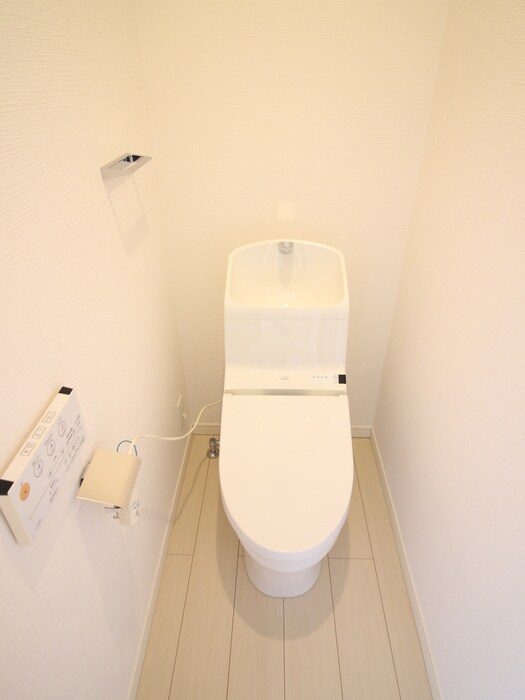 物件内観写真12　(トイレ)