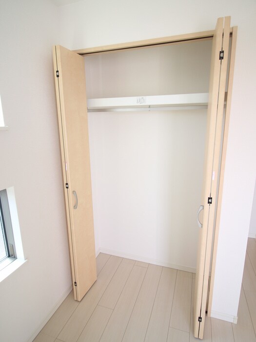 物件内観写真13　(収納)