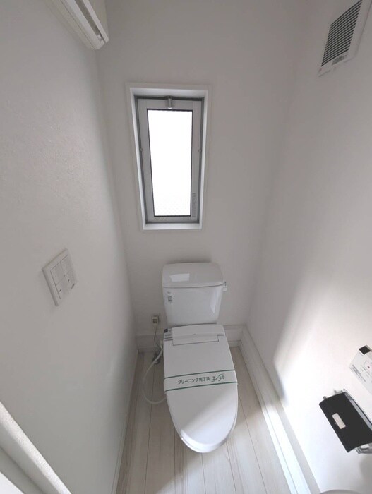 物件内観写真14　(トイレ)