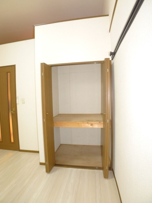 物件内観写真10　(収納)