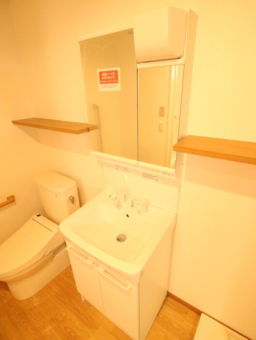 物件内観写真11　(洗面)