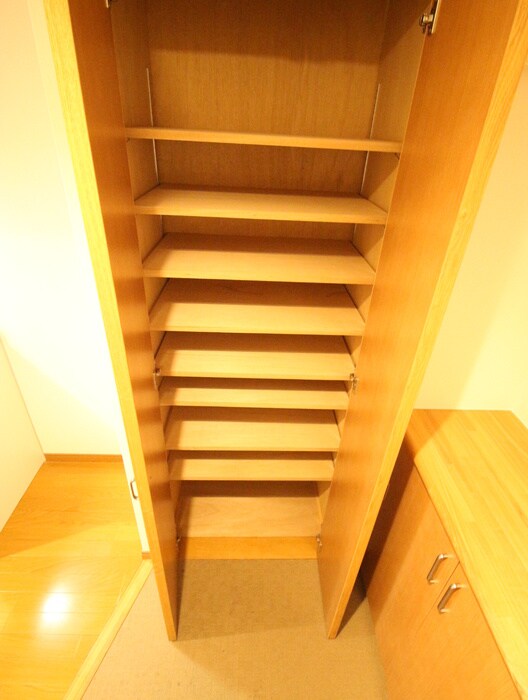 物件内観写真18　(靴箱)
