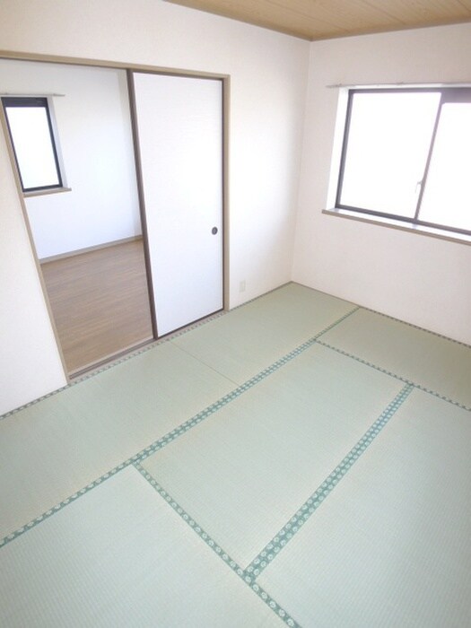 物件内観写真8　(居室)