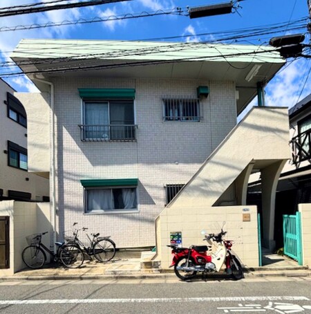 一徳コ－ポ外観写真