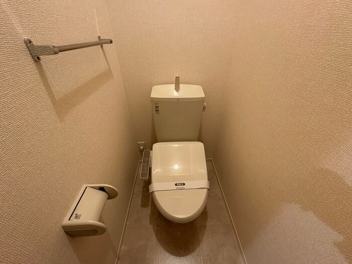 物件内観写真12　(トイレ)