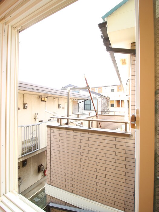 物件内観写真20　(室内からの展望)