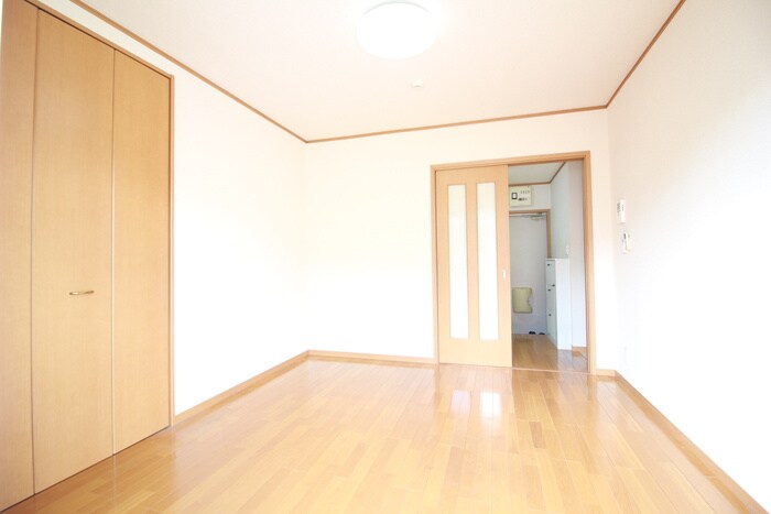 物件内観写真8　(居室)