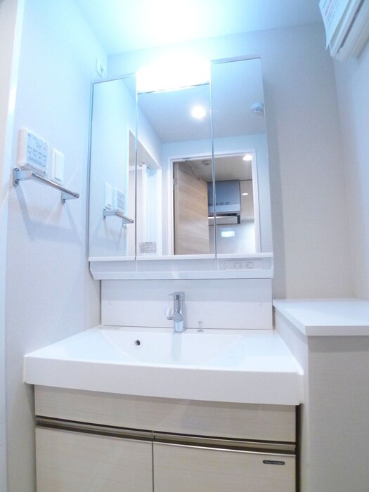 物件内観写真10　(洗面)