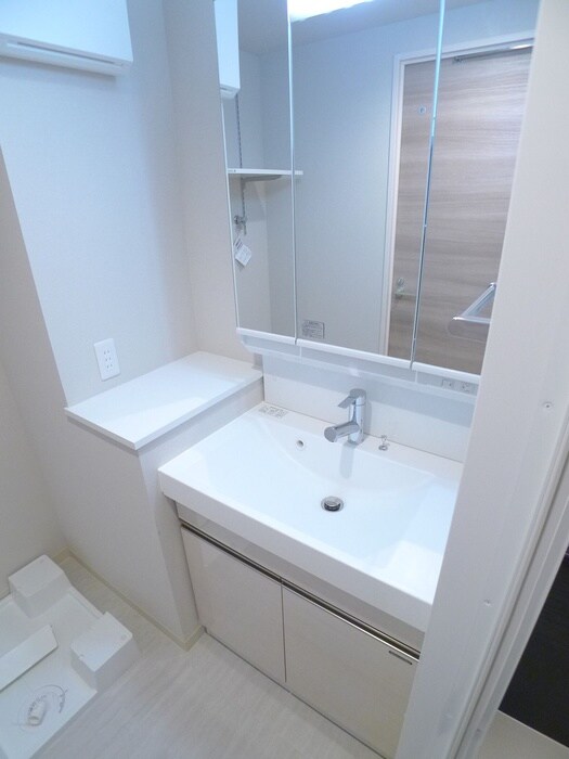 物件内観写真11　(洗面)