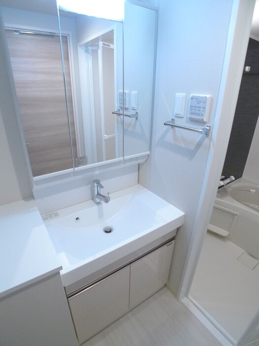 物件内観写真12　(洗面)