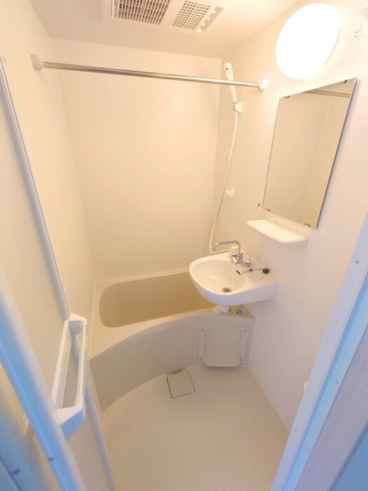 物件内観写真12　(バス／シャワールーム等)