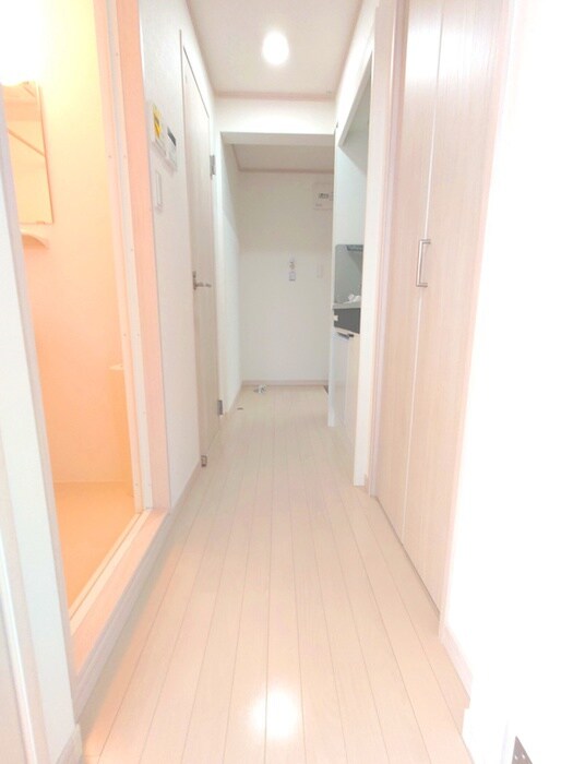 物件内観写真18　(廊下)