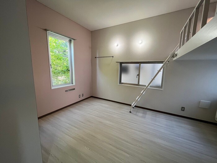 物件内観写真11　(居室)