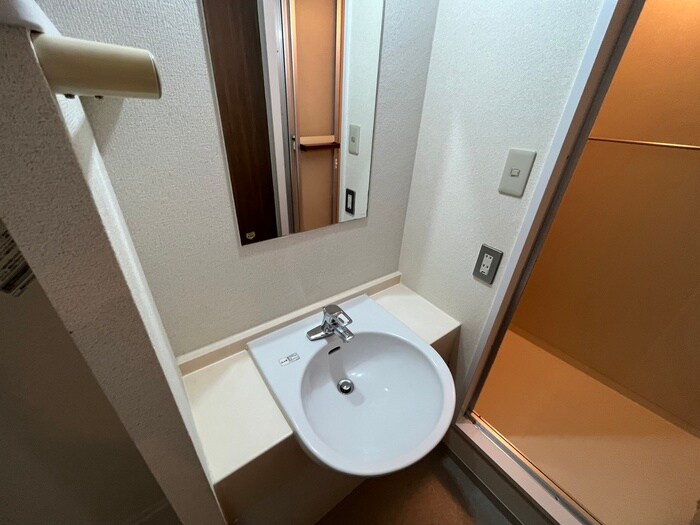 物件内観写真15　(洗面)