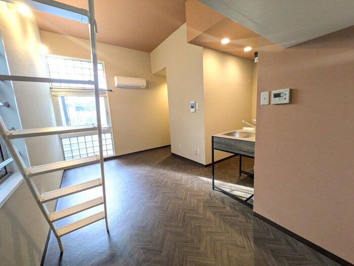 物件内観写真18　(廊下)