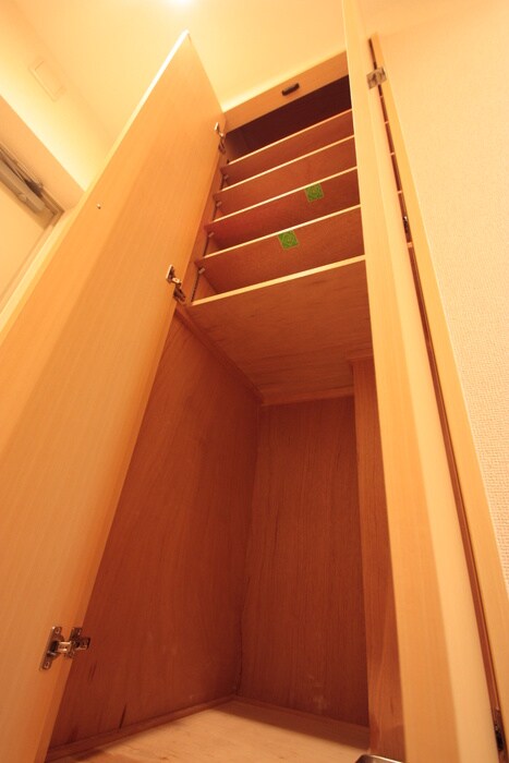 物件内観写真8　(靴箱)