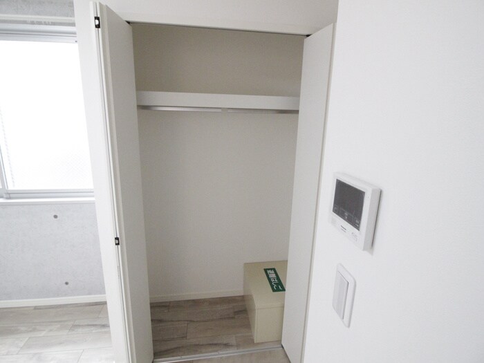 物件内観写真11　(収納)