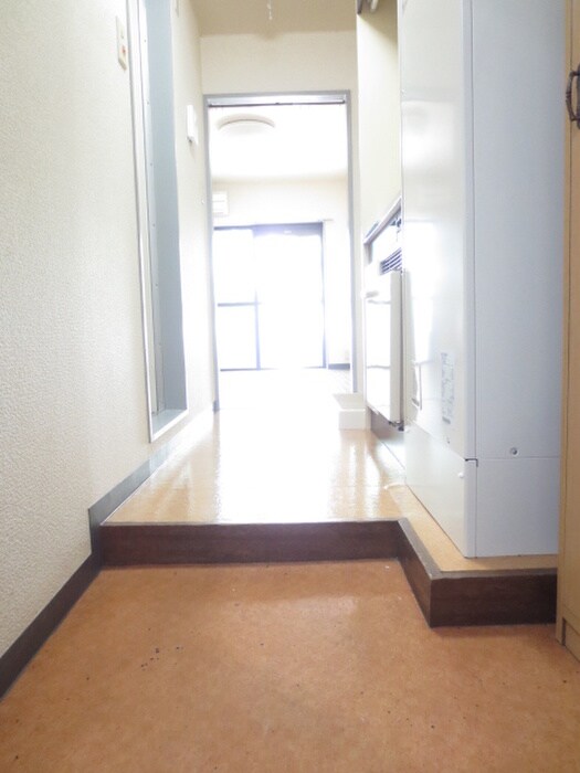 物件内観写真15　(玄関)
