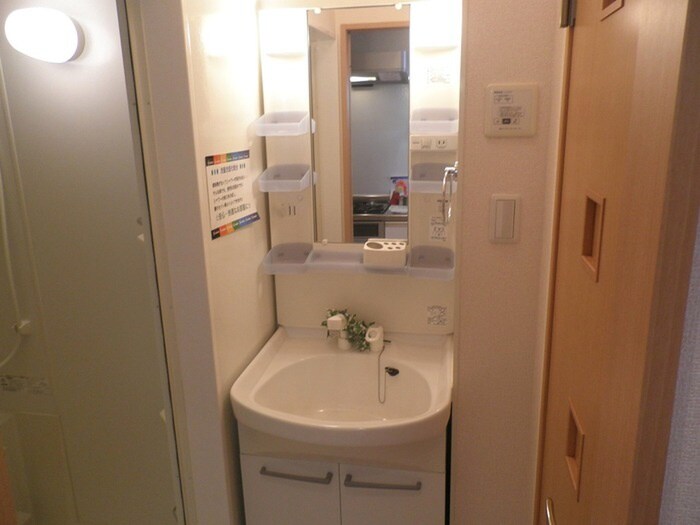 物件内観写真5　(洗面)