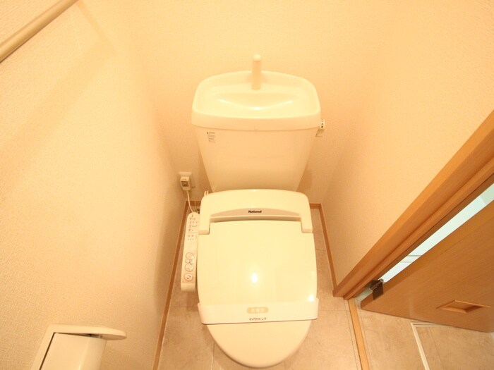 物件内観写真8　(トイレ)