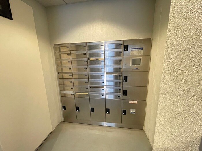 物件外観写真4　(建物設備)