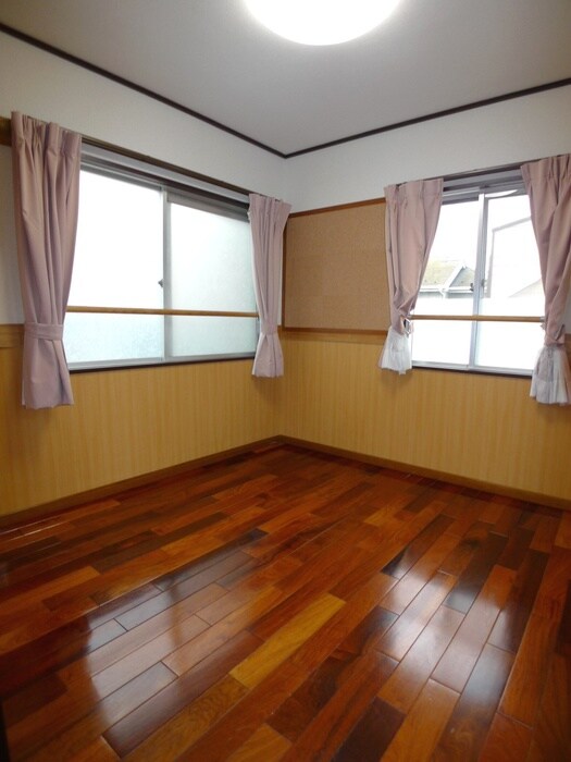 物件内観写真5　(居室)