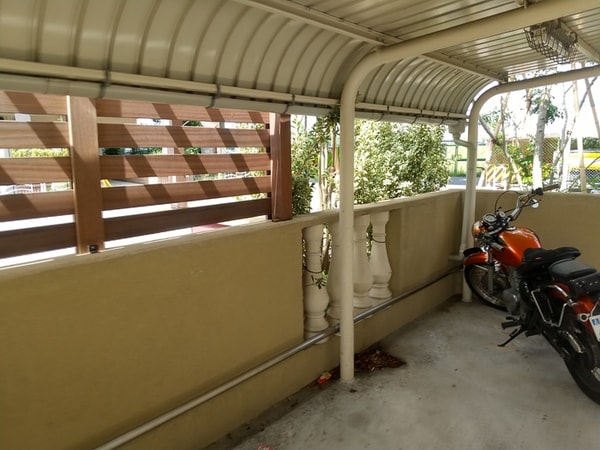 バイク置き場