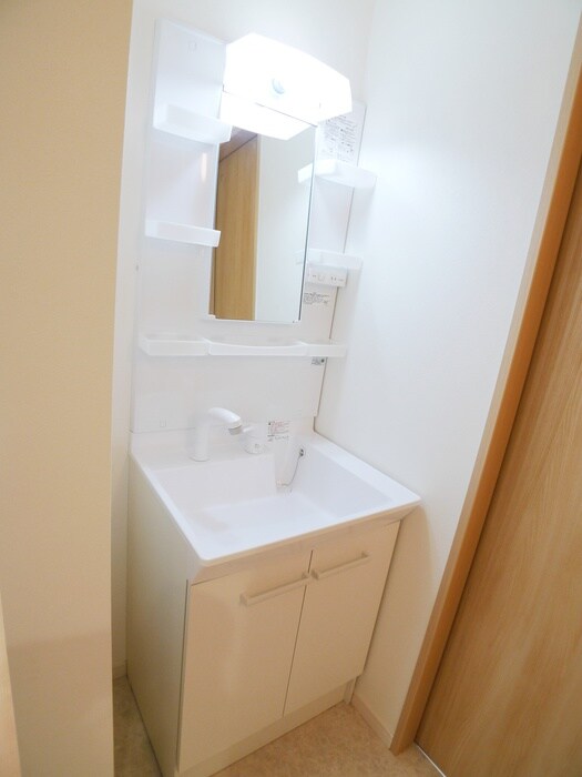 物件内観写真9　(洗面)