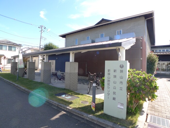 物件外観写真3　(駐輪場)