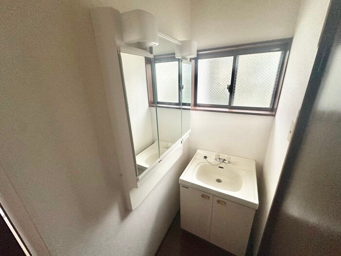 物件内観写真19　(洗面)