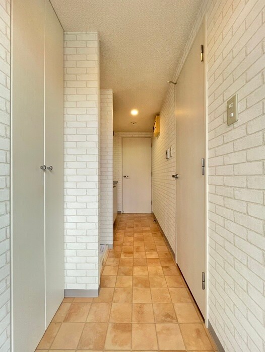 物件内観写真17　(廊下)