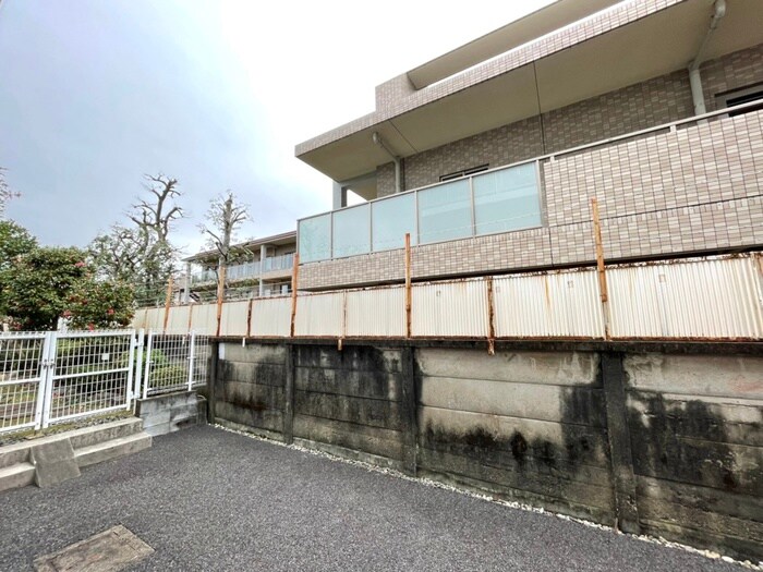 物件内観写真21　(室内からの展望)