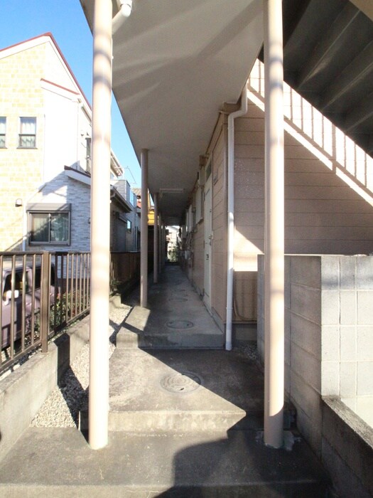 物件外観写真5　(駐輪場)