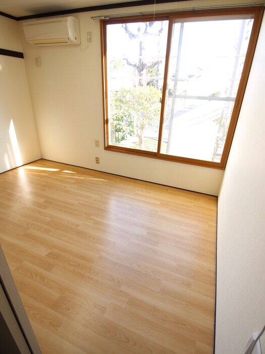 物件内観写真7　(居室)