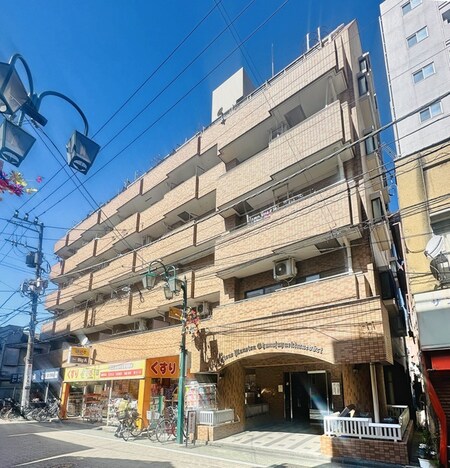 ﾗｲｵﾝｽﾞﾏﾝｼｮﾝお花茶屋駅前通り外観写真