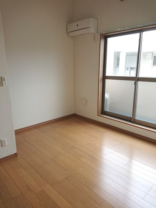 物件内観写真5　(居室)