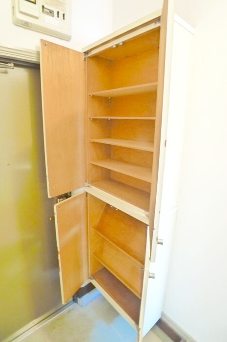 物件内観写真18　(靴箱)