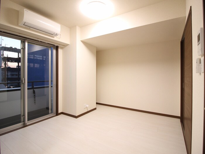 物件内観写真18　(居室)