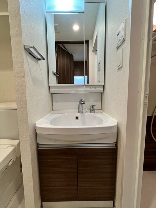 物件内観写真11　(洗面)