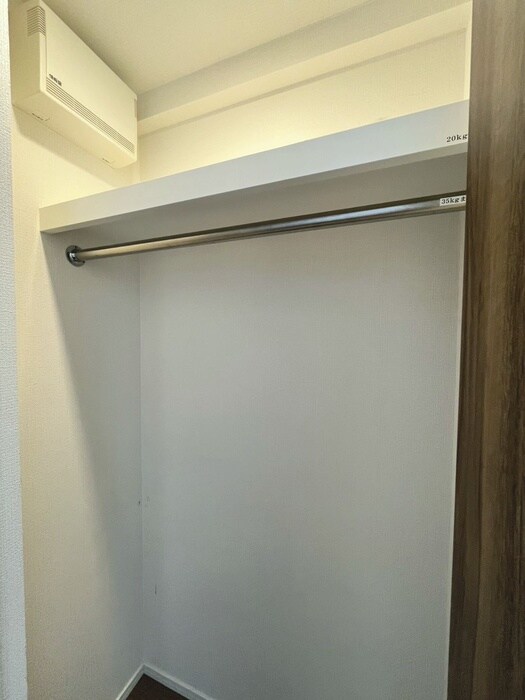 物件内観写真16　(収納)