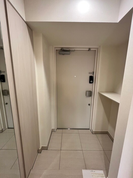 物件内観写真17　(玄関)