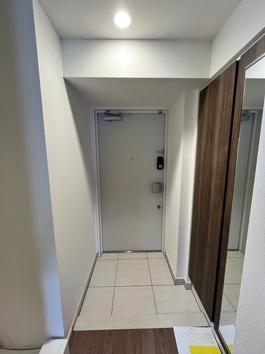 物件内観写真17　(玄関)