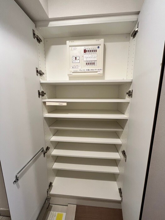 物件内観写真18　(靴箱)