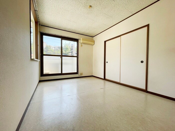 物件内観写真8　(居室)