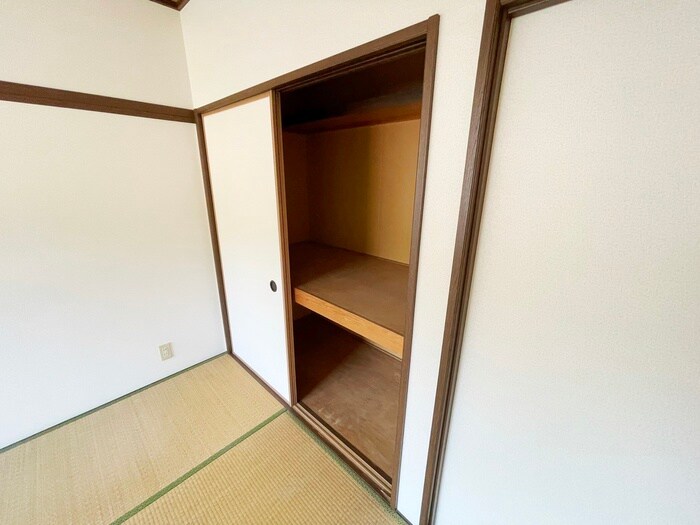 物件内観写真13　(収納)