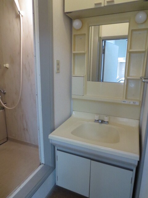 物件内観写真13　(洗面)