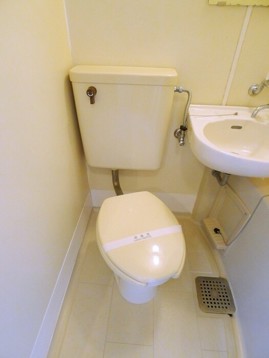 物件内観写真13　(トイレ)