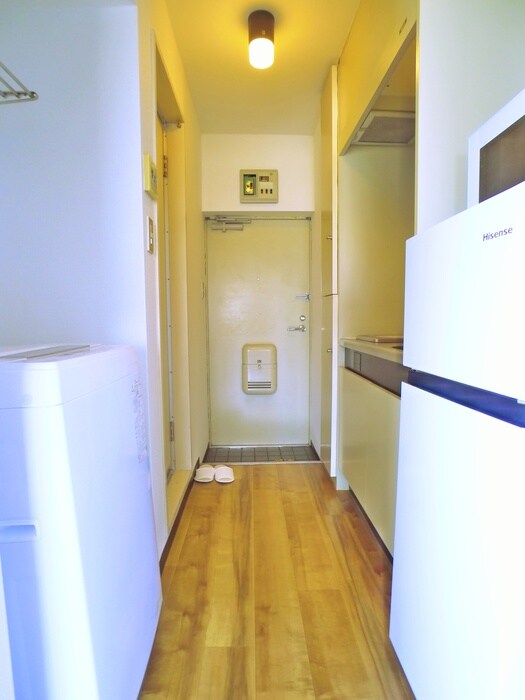 物件内観写真18　(洗濯機置場)