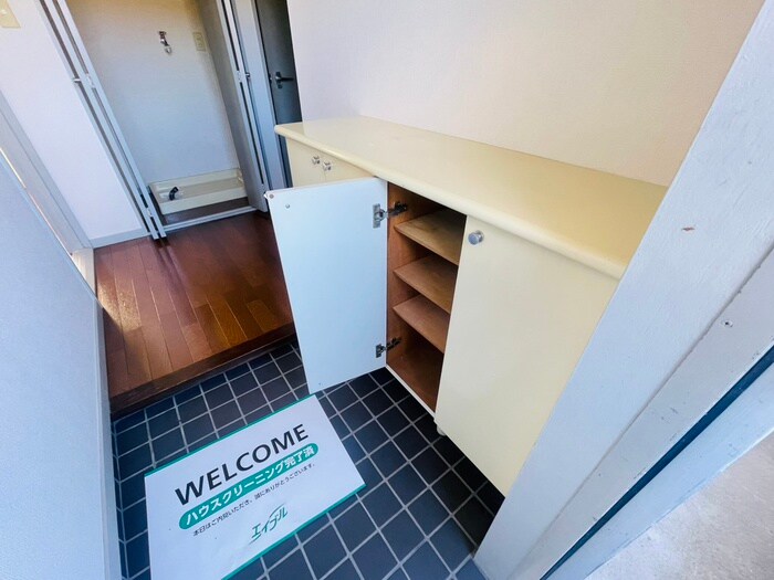 物件内観写真15　(靴箱)